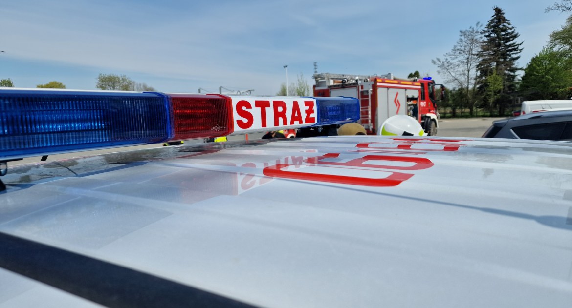 pożary, Biała Podlaska Prawie strażaków gasiło pożar Budynek częściowo zawalił - zdjęcie, fotografia