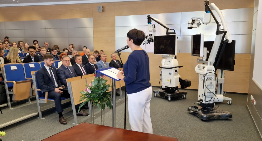 zdrowie, Biała Podlaska Najnowocześniejszy sprzęt szpitalu Powstała neurochirurgia - zdjęcie, fotografia