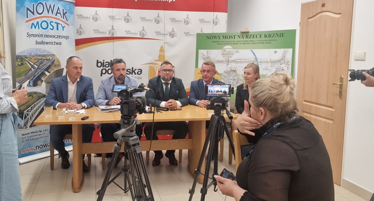 Inwestycje, Biała Podlaska Umowa podpisana budowę dróg nowego mostu mieście kosztować prawie - zdjęcie, fotografia