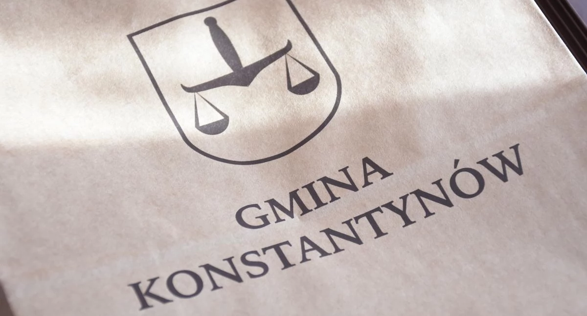 Urząd, Gmina Konstantynów Żyją sobą Dostali medal Prezydenta Polski - zdjęcie, fotografia