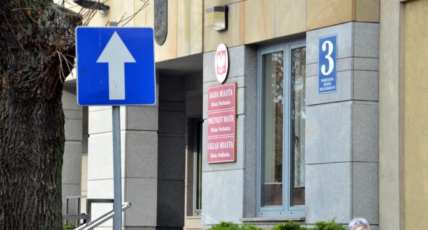 Urząd, Biała Podlaska Wybory samorządowe wiosnę zagłosował wyborach Prezydenta Miasta - zdjęcie, fotografia