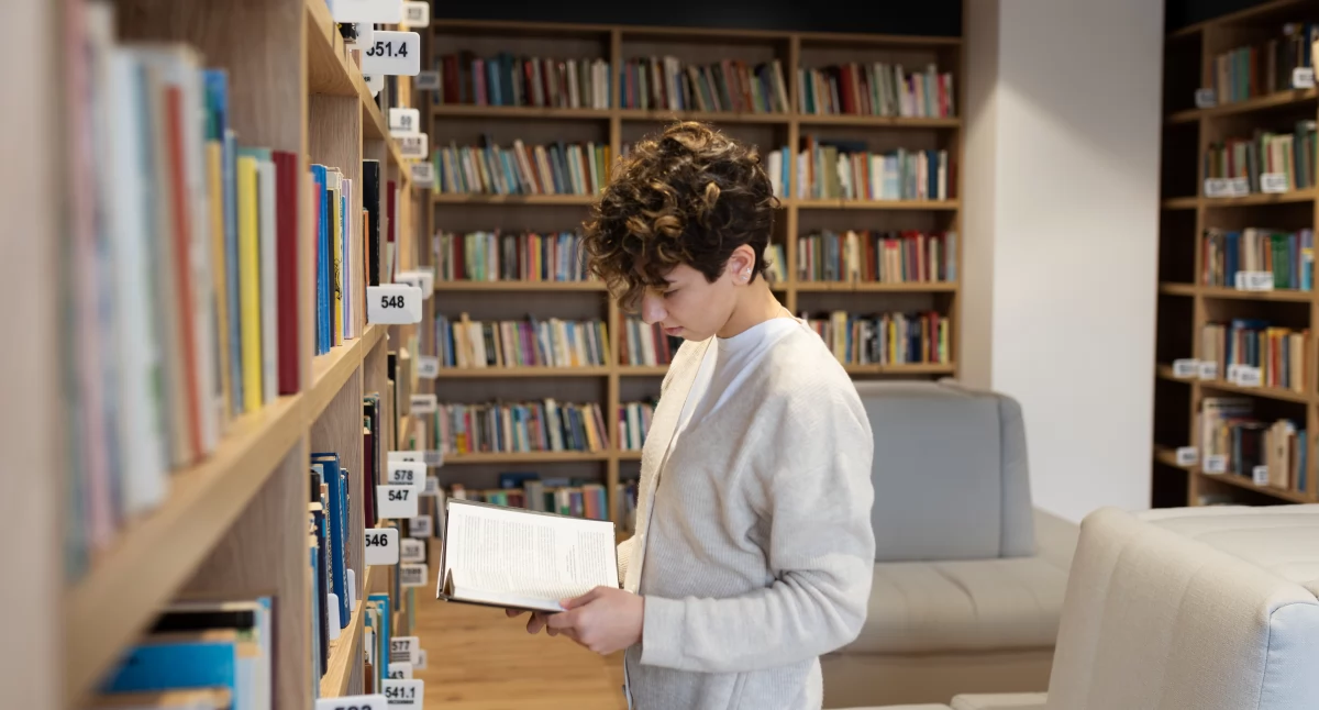 Biblioteka, Biała Podlaska Spotkanie Dyskusyjnego Klubu Książki Chłopki Joanny Kuciel Frydryszak - zdjęcie, fotografia