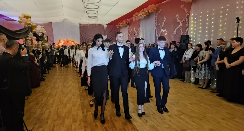 Studniówka 2024, Studniówka Zespole Szkół Władysława Stanisława Reymonta Małaszewiczach - zdjęcie, fotografia