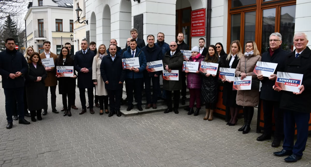 Radni, Drużyna Dariusza Litwiniuka Radni dyrektorzy społecznicy listach Prawa Sprawiedliwości miasta Białej Podlaskiej - zdjęcie, fotografia