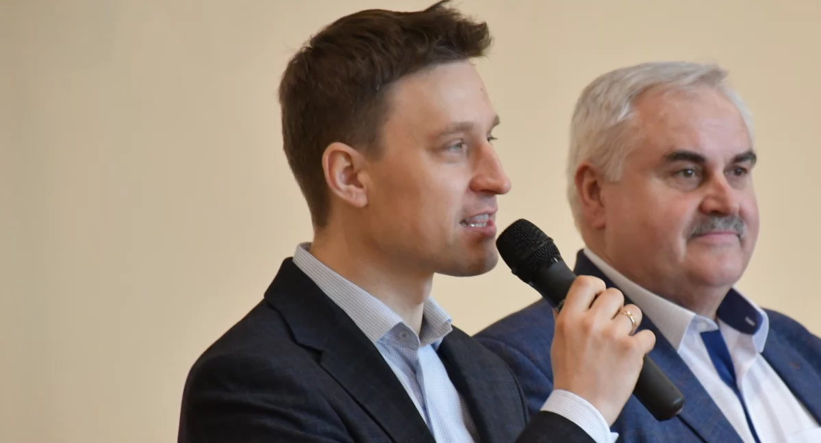 Urząd, WYBORY jeden kandydat wójta gminy Łomazy obecny wójt - zdjęcie, fotografia