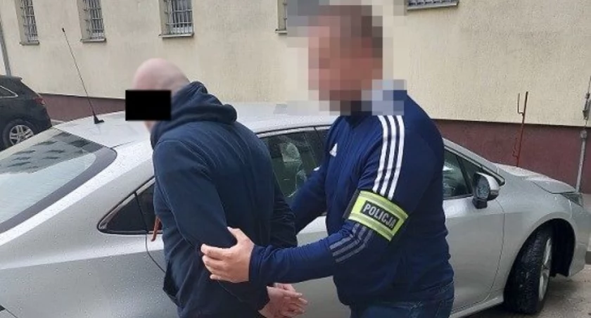 Komunikat policji, Policja zatrzymała latka ogromną ilością środków odurzających substancji psychotropowych Szokujące szczegóły akcji - zdjęcie, fotografia