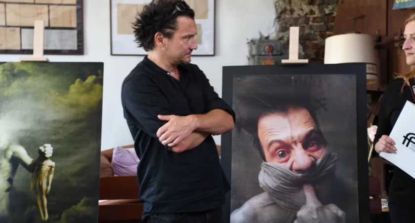 wystawy, Wernisaż wystawy Marcina Werona Muzeum Fabryki Wódek Likierów Cieleśnicy - zdjęcie, fotografia