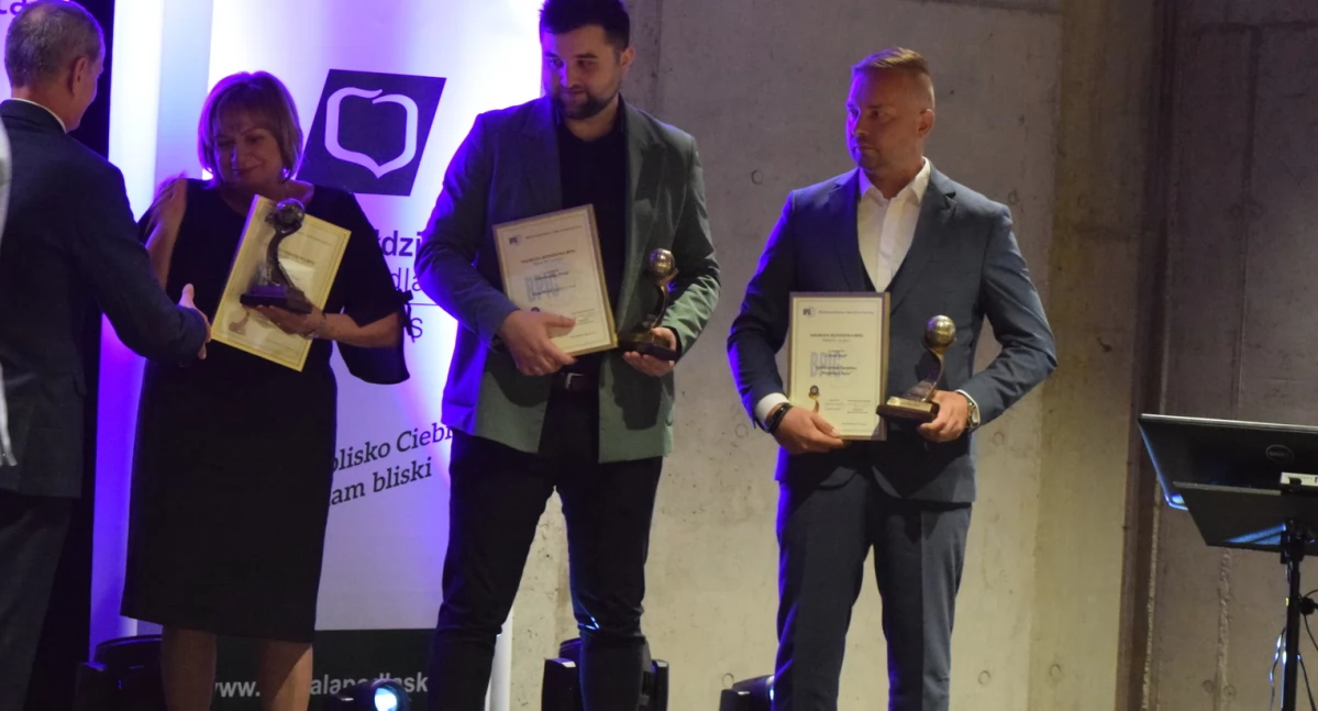 biznes, Nagród Biznesowych Zwycięzcy sukcesy! Spółdzielnia Socjalna FoodWell ELREMET Urszula Adamiak laureatami wyróżnień także specjalna nagroda ministerialna - zdjęcie, fotografia
