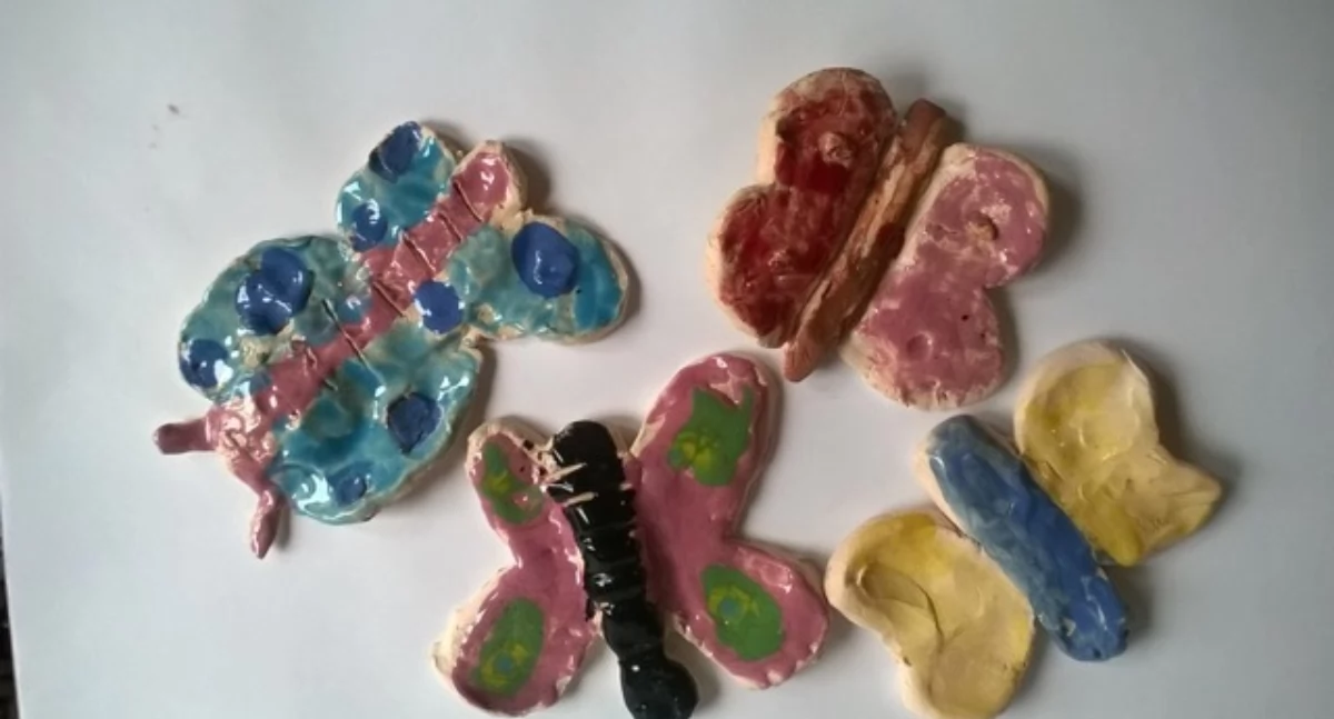 warsztaty, Bialskie Centrum Kultury zaprasza dzieci młodzież warsztaty ceramiczne zajęcia okiem plastyka psychologa dziecięcego Magdaleny Szczepańskiej potrwają końca wakacji - zdjęcie, fotografia