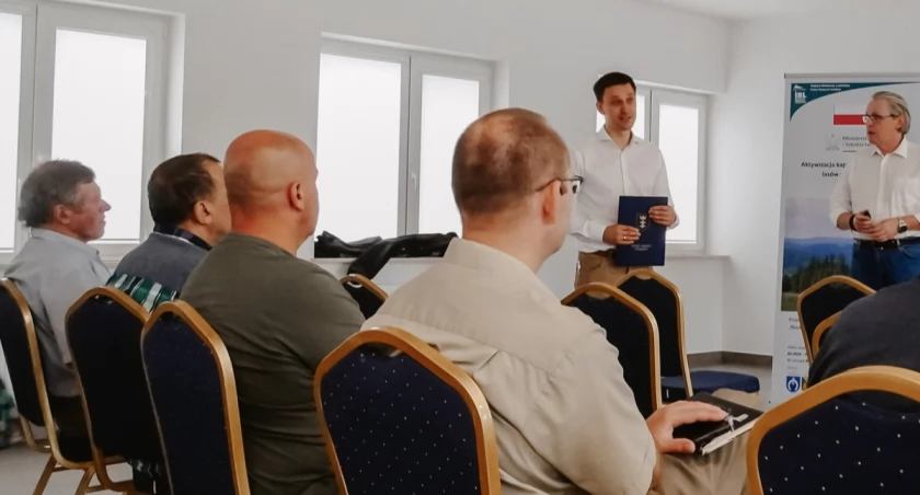 rolnictwo, Gmina Łomazy liderem zarządzaniu lasami prywatnymi seminarium Instytutu Badawczego Leśnictwa - zdjęcie, fotografia