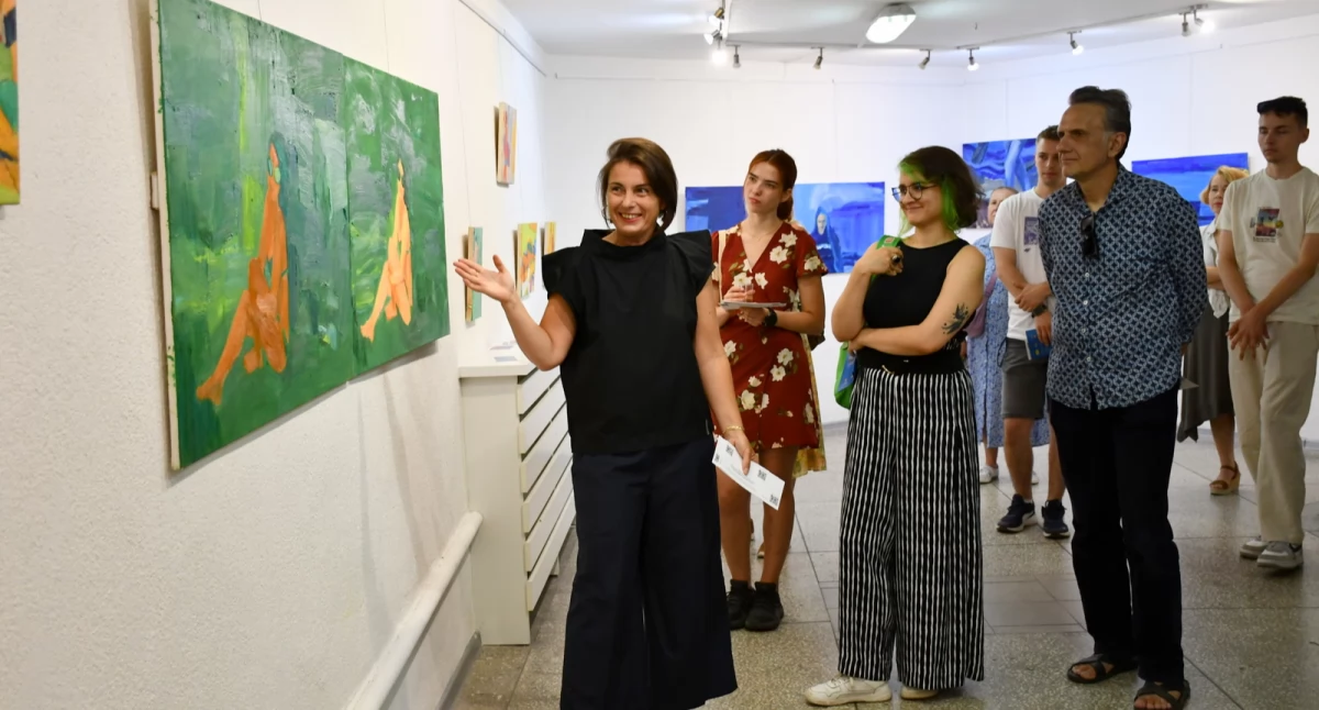 wystawy, Wernisaż wystawy Małgorzaty Kaczmarskiej Nieukryte/Unhidden malarstwo Galerii Podlaskiej - zdjęcie, fotografia