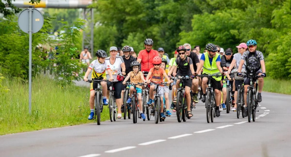 Rower, Aktywne zakończenie Rodzinny Rowerowy Łomazach - zdjęcie, fotografia