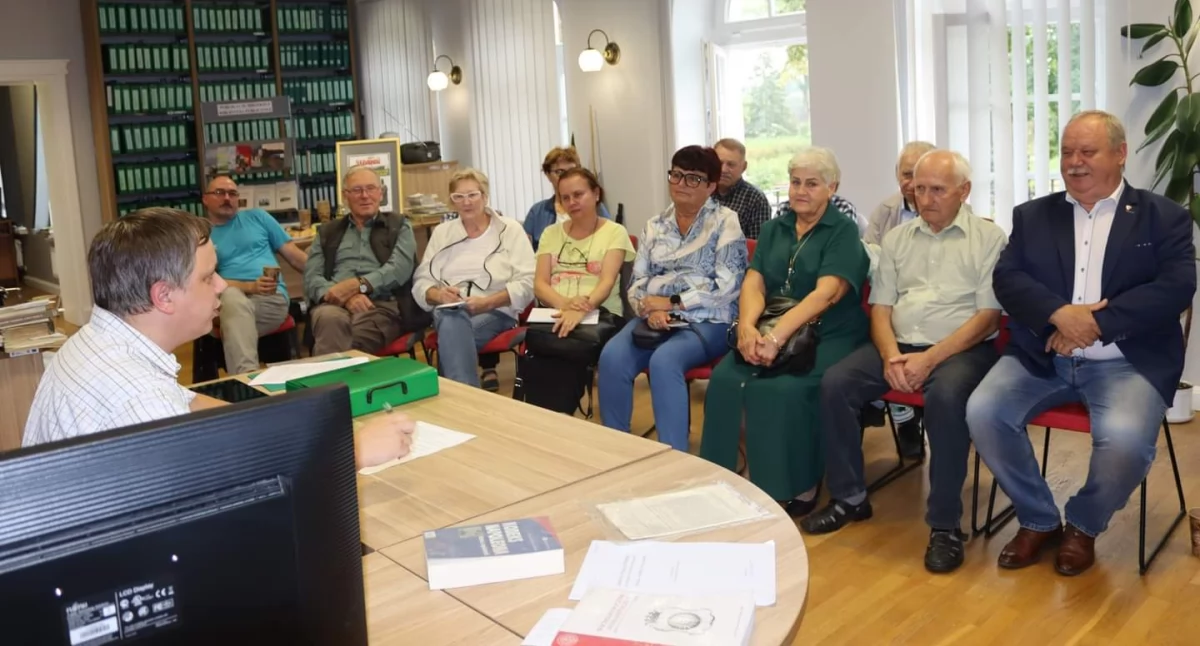 Biblioteka, głąb archiwów historii Genealogiczny Białej Podlaskiej odkrywa tajemnice Kodeksu Napoleona - zdjęcie, fotografia