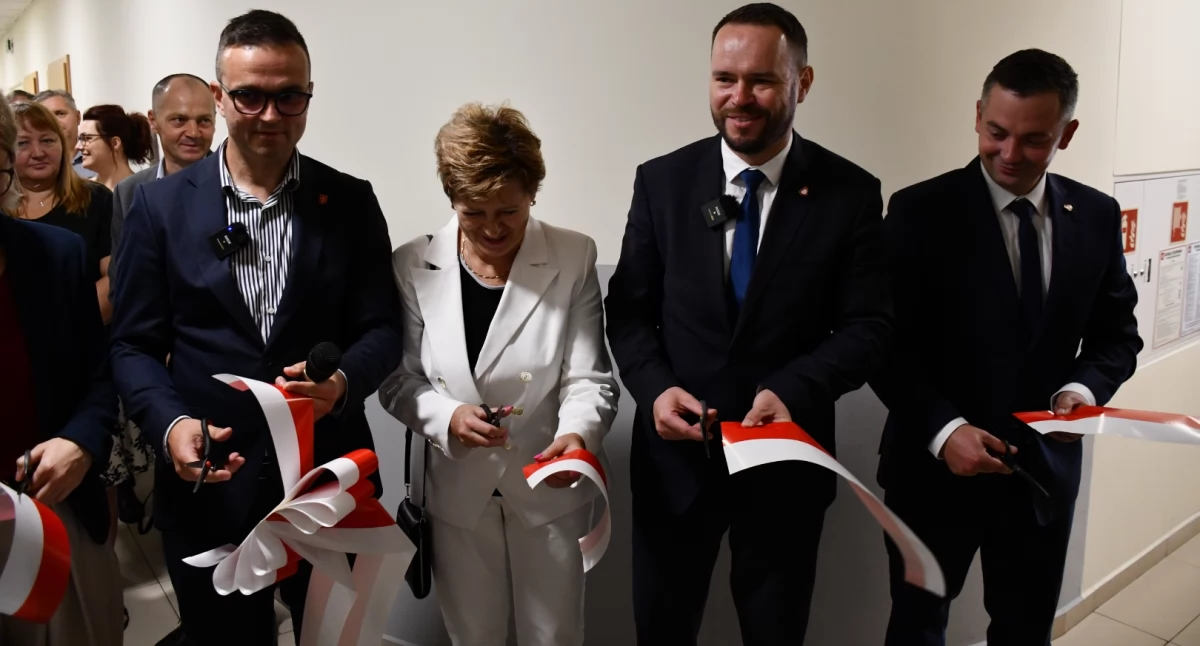 Inwestycje, Janów Podlaski nowym miejscem opieki najmłodszych Uroczyste otwarcie placówki finansowanej funduszy rządowych - zdjęcie, fotografia