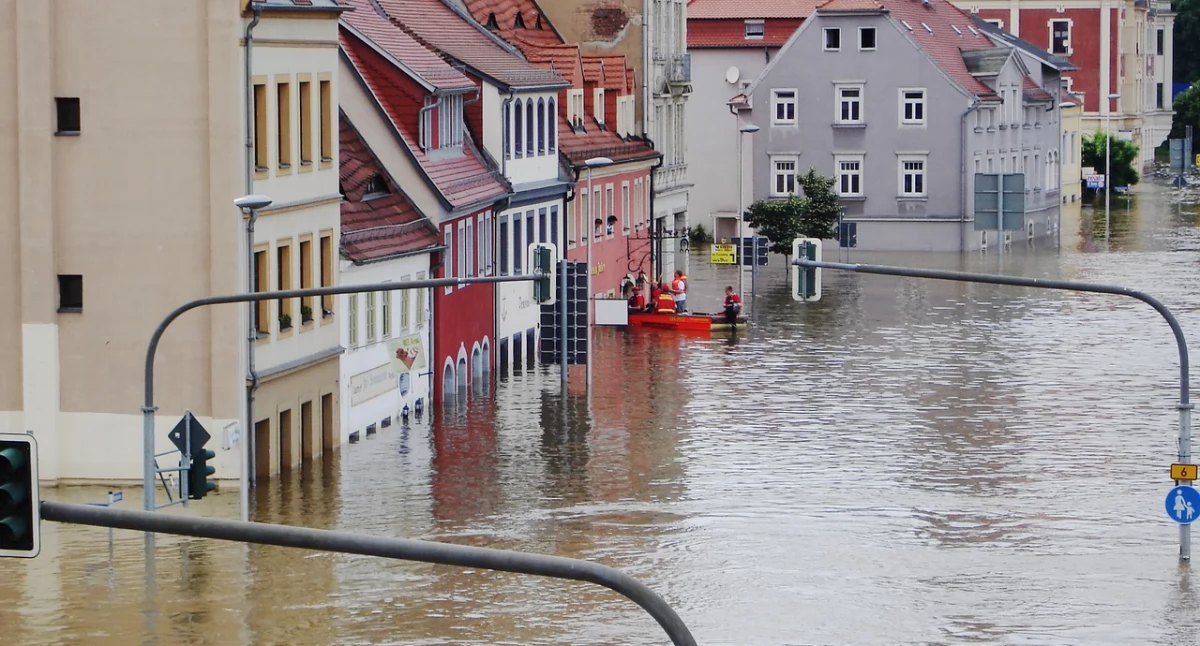 Pomoc, Razem Branicy Zbiórka Darów Poszkodowanych Powodzi Łomazy Wspierają - zdjęcie, fotografia