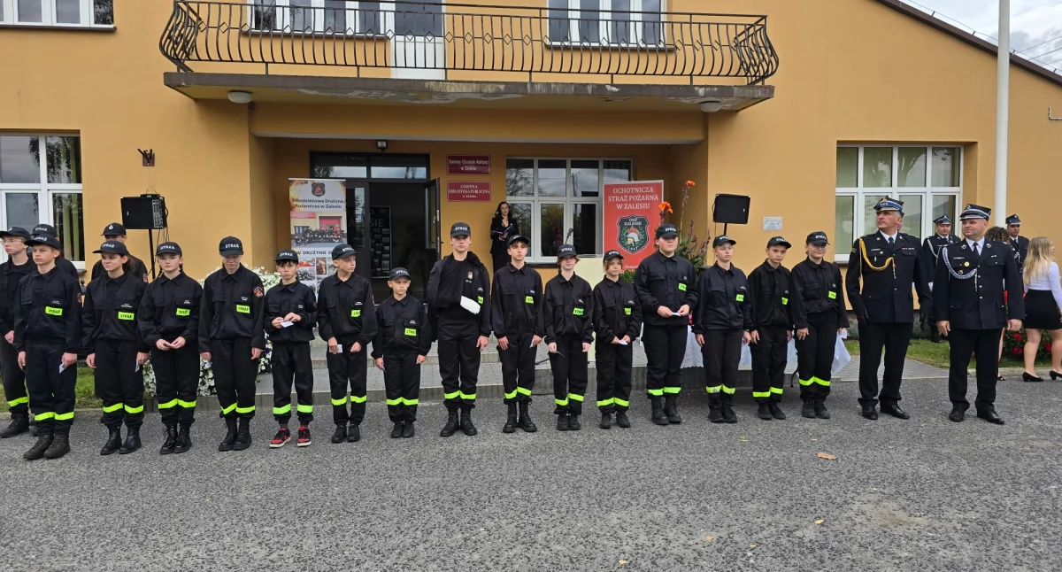 ludzie, służby! Zalesie świętuje jubileusz otrzymuje strażacki - zdjęcie, fotografia