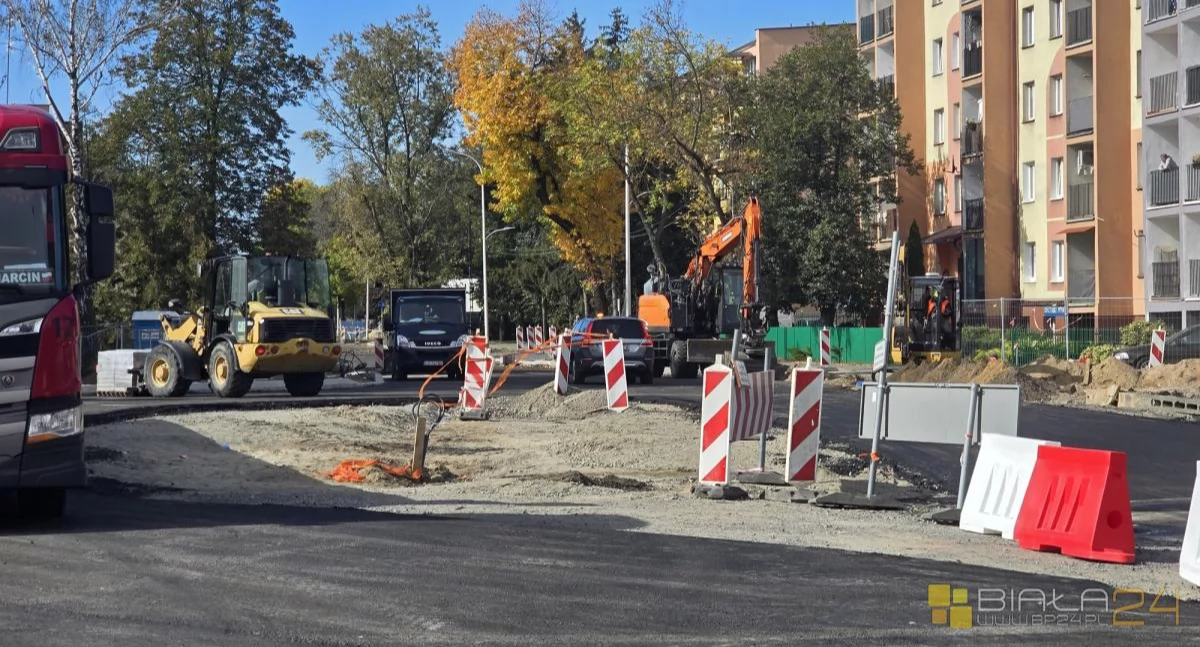 komunikacja, Zmiany organizacji ruchu ulicy Sidorskiej Ulica ponownie otwarta pojazdów - zdjęcie, fotografia