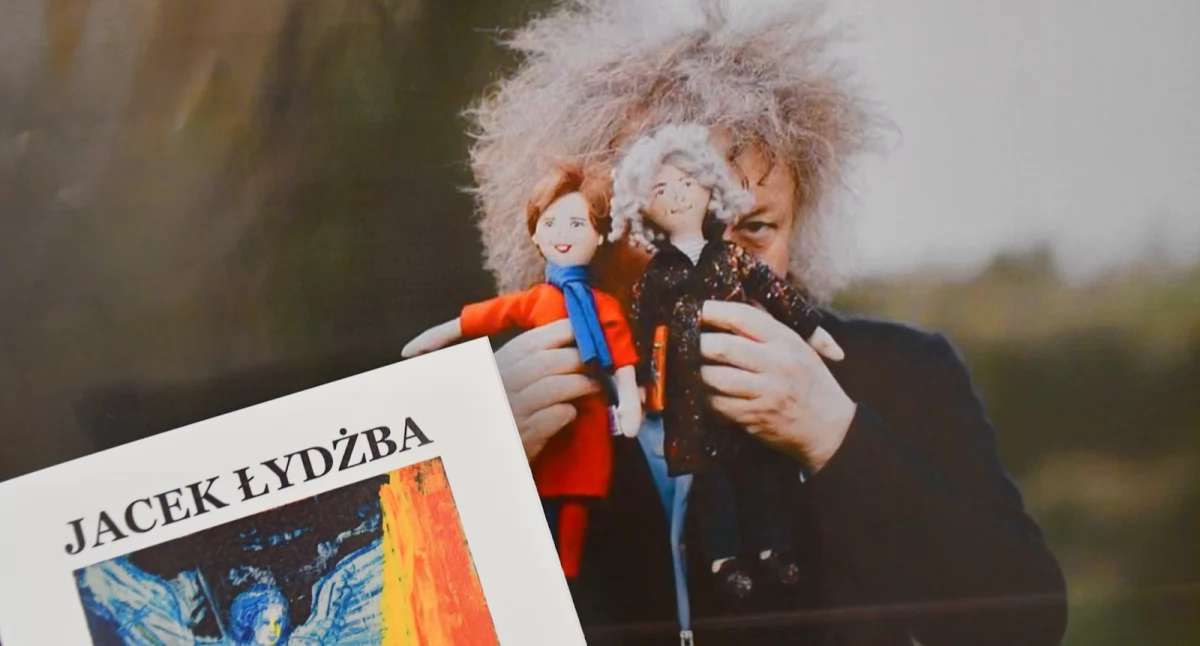 wystawy, Jacek Łydżba Wernisaż wystawy Konflikt Zbrojny Galerii Podlaskiej - zdjęcie, fotografia