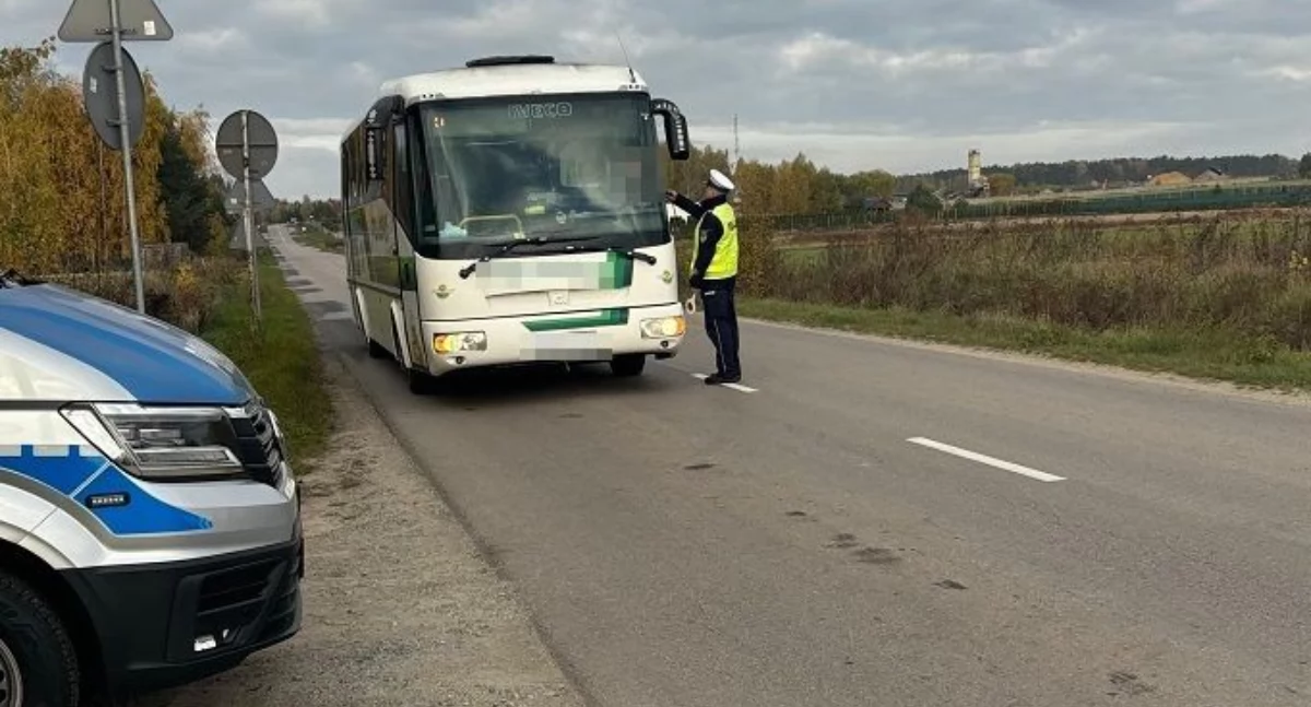 Prędkość, Policja walczy bezpieczeństwo drogach wzmożone kontrole trzeźwości powiecie bialskim Białej Podlaskiej - zdjęcie, fotografia