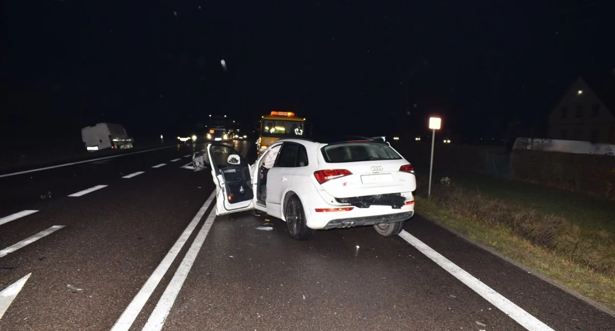 wypadki, Niebezpieczna jazda wpływem alkoholu pijana kobieta spowodowała wypadek drodze krajowej Międzyrzecu Podlaskim - zdjęcie, fotografia