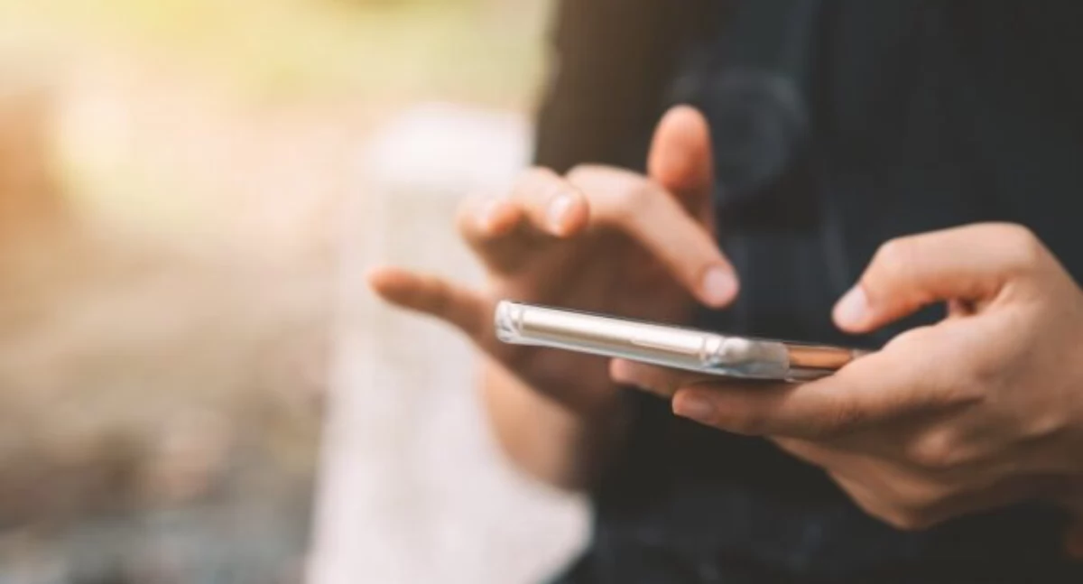 Oszustwo, Chciała zarobić kryptowalutach straciła oszczędności życia oszuści internetowi wciągnęli latkę pułapkę szybkiego zysku - zdjęcie, fotografia