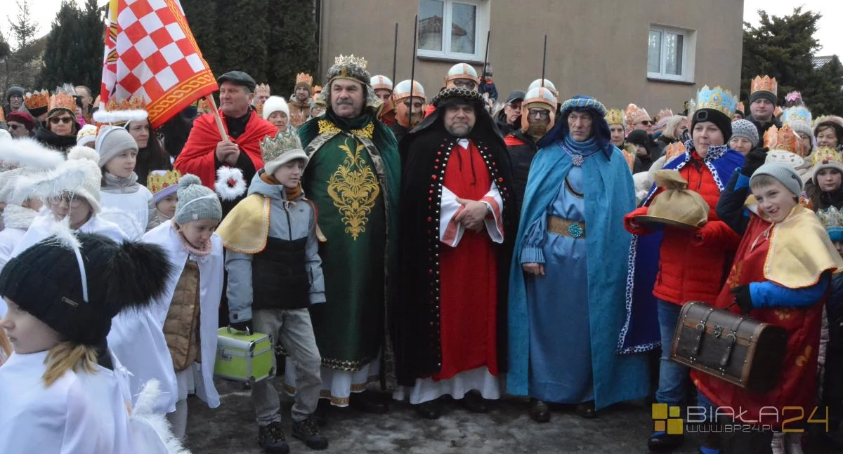 kościół, „Pokłon Królowi Świata” Orszak Trzech Króli Drelowie - zdjęcie, fotografia