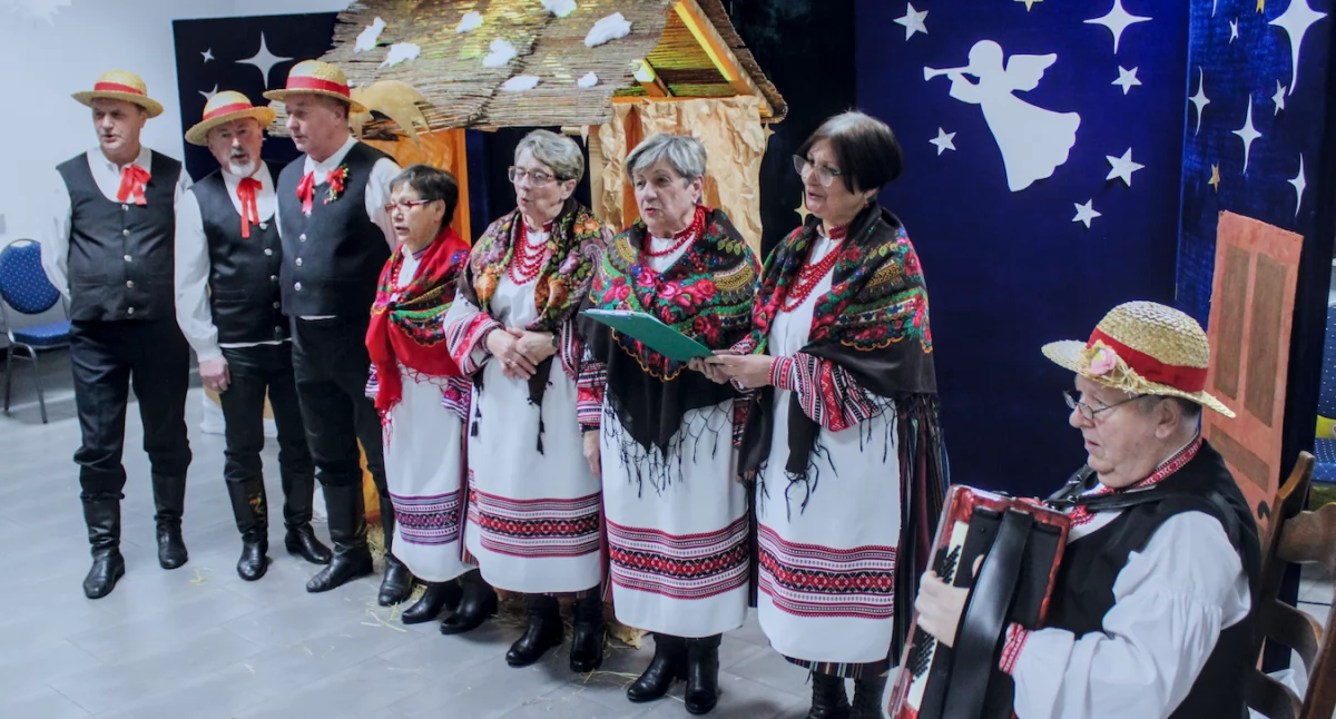 ludzie, “Śpiewajmy Małemu” Niesamowity koncert kolęd Klubie Kultury Styrzyńcu - zdjęcie, fotografia