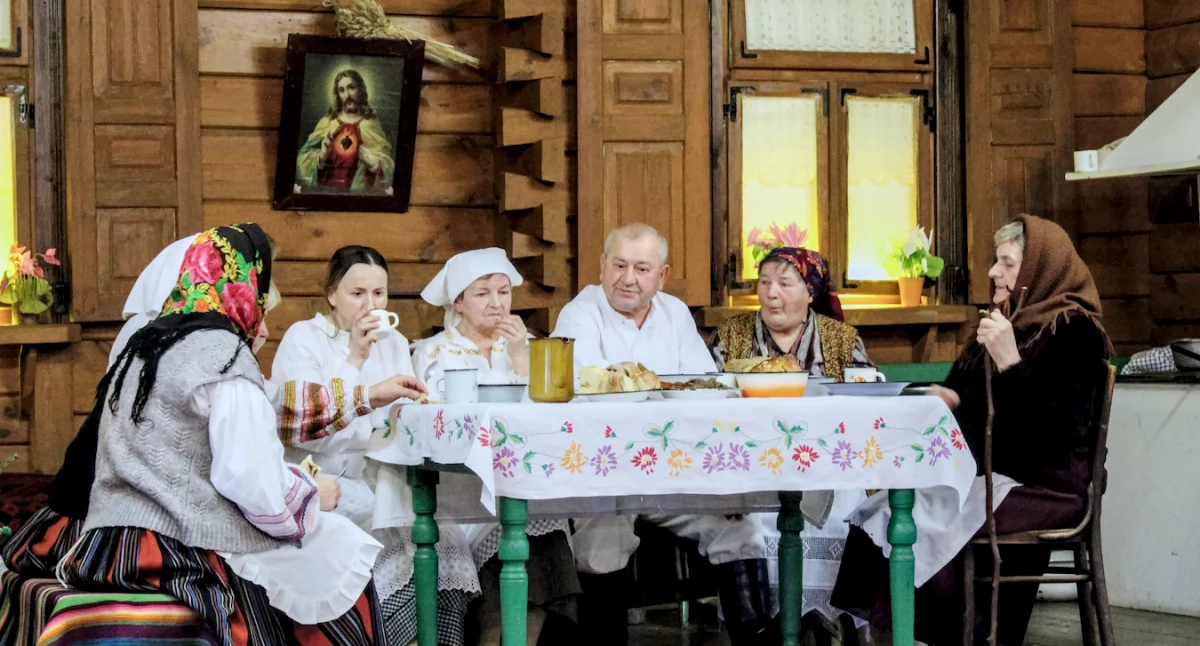 ludzie, Występ pełen tradycji Hrudzie “Wieczór Wigilijny” wykonaniu zespołu Sitniczanie - zdjęcie, fotografia