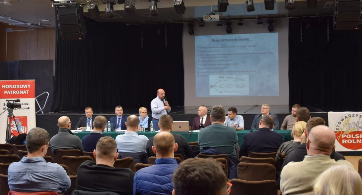 rolnictwo, Spotkanie informacyjne Starostwie Powiatowym walka pryszczycą chorobą niebieskiego języka - zdjęcie, fotografia