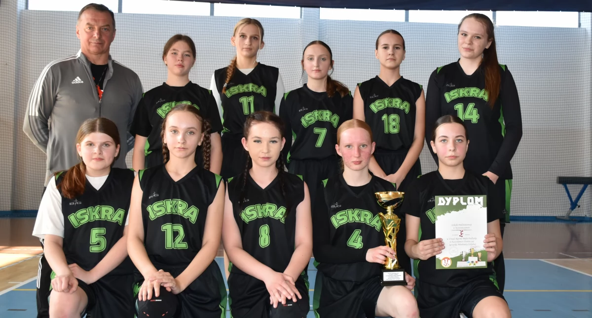 Koszykówka, Koszykarki Konstantynowa triumfują półfinale wojewódzkim - zdjęcie, fotografia