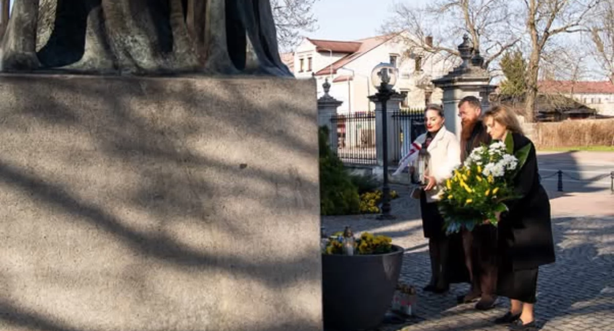kościół, rocznica śmierci Pawła hołd złożony Papieżowi Białej Podlaskiej - zdjęcie, fotografia