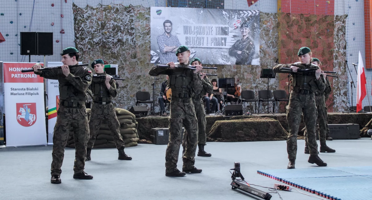 inne, Wojskowe Targi Służby Pracy Białej Podlaskiej - zdjęcie, fotografia