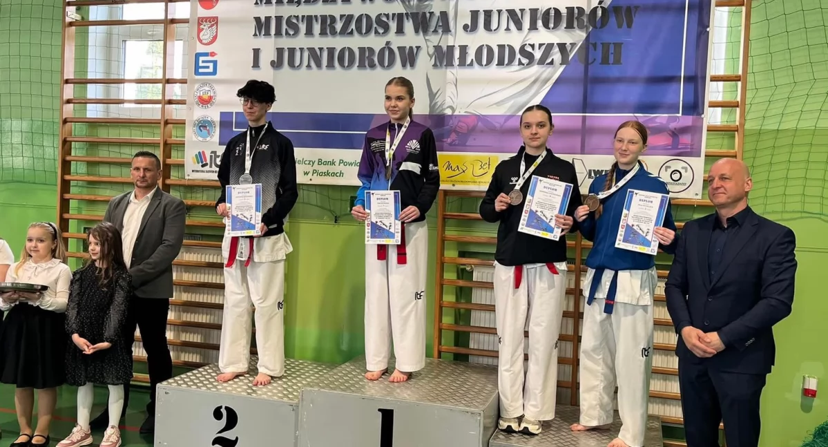 Lekkoatletyka , Podwójny sukces Dominiki Chotkowskiej Międzywojewódzkich Mistrzostwach Juniorów Trawnikach - zdjęcie, fotografia