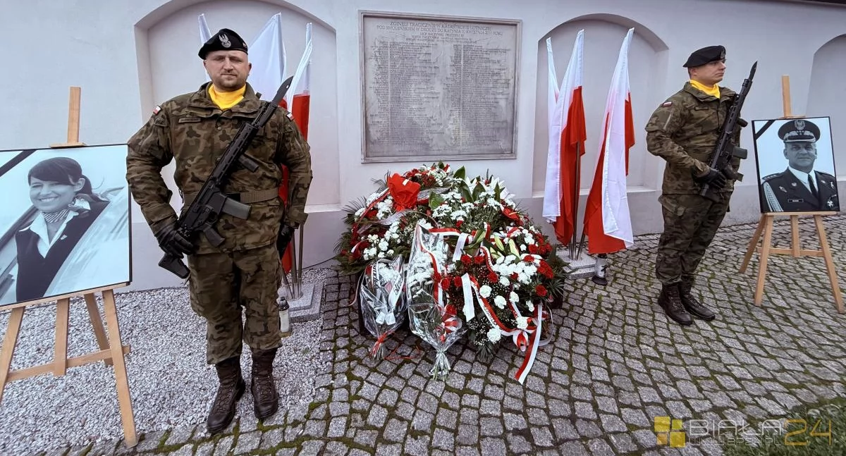 historia, Wierni Prawdzie Pamięci Biała Podlaska uczciła rocznicę katastrofy smoleńskiej udziałem władz młodzieży służb - zdjęcie, fotografia