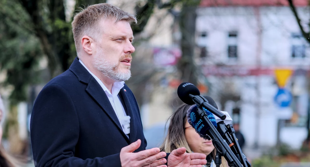 polityka, Adrian Zandberg Białej Podlaskiej Spotkanie kandydatem prezydenta placu Wolności - zdjęcie, fotografia