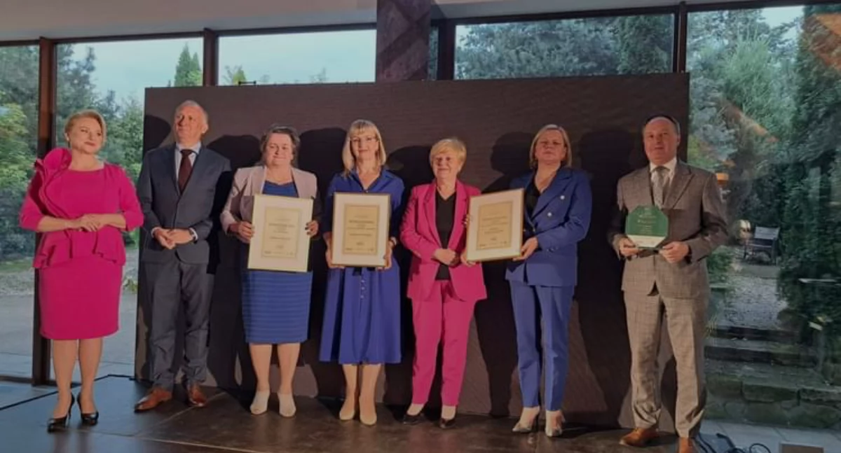 Urząd, Gmina Wisznice prestiżowym wyróżnieniem Business Excellence - zdjęcie, fotografia