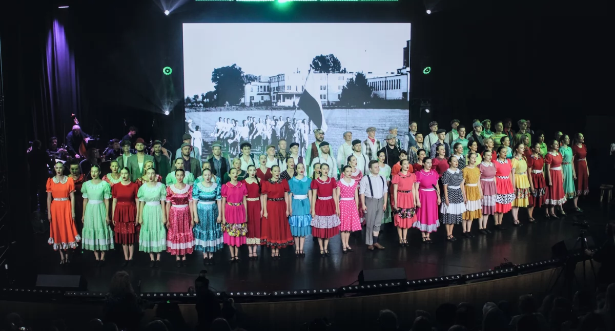 taniec, lecie Zespołu Pieśni Tańca Podlasie Koncert Jubileuszowy - zdjęcie, fotografia