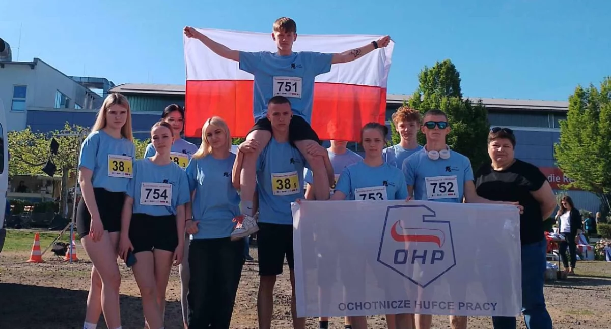 Lekkoatletyka , Roskoszy Oranienburga młodzież oddała hołd ofiarom Sachsenhausen - zdjęcie, fotografia