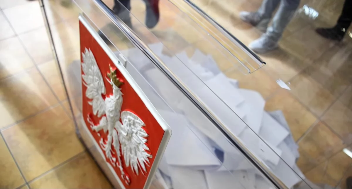 Urząd, Nawrocki prawie procent Trzaskowski wybrała Biała Podlaska - zdjęcie, fotografia