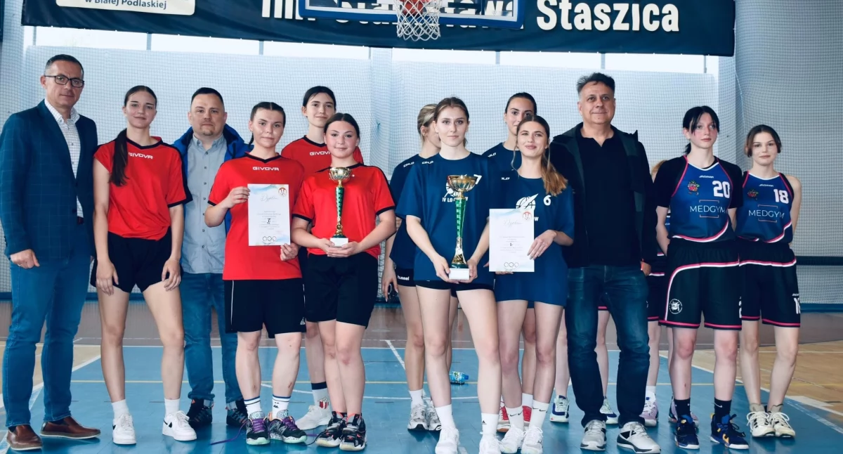 Koszykówka, Koszykarskie talenty szkół średnich zachwyciły Białej Podlaskiej Znamy finalistów wojewódzkich Licealiady - zdjęcie, fotografia