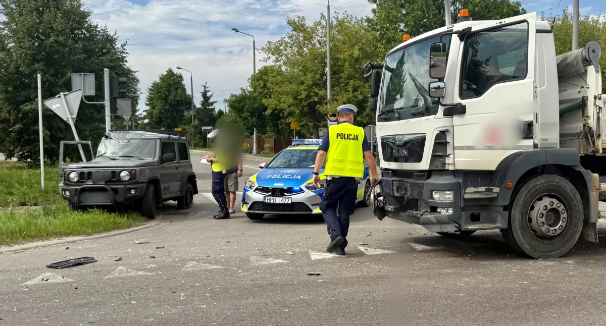 wypadki, Wjechał czerwonym doprowadził zderzenia ciężarówką Ranna pasażerka korki całym mieście paraliż Białej Podlaskiej - zdjęcie, fotografia