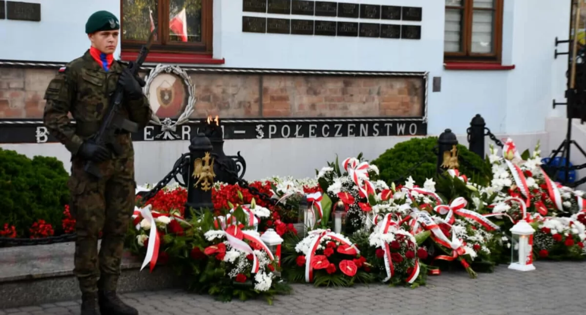 historia, Biała Podlaska oddała hołd Powstańcom Warszawskim uroczystości „Godzinę - zdjęcie, fotografia