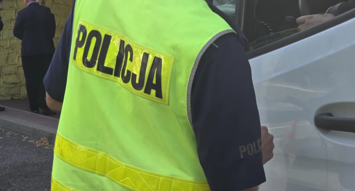 Oszustwo, Oszustwo potwierdzenie zakupu latka Białej Podlaskiej wzięła nieświadomie kredyty - zdjęcie, fotografia