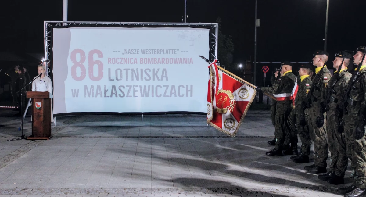 historia, “Nasze Westerplatte” Obchody rocznicy bombardowania lotniska Małaszewiczach - zdjęcie, fotografia