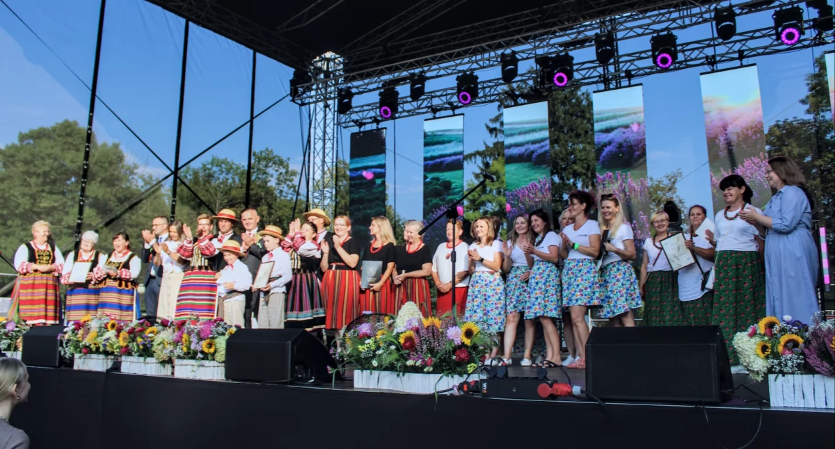 festyny, edycja Dożynek Powiatowych odbyła Janowie Podlaskim - zdjęcie, fotografia