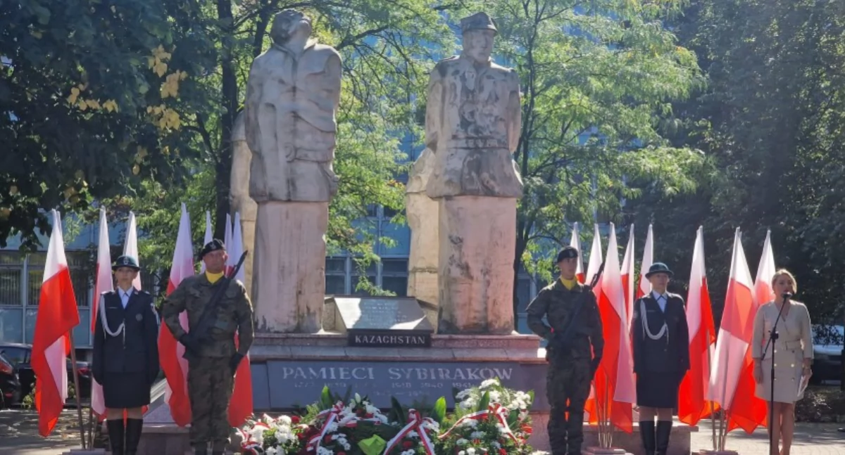historia, Hołd ofiar Biała Podlaska upamiętni rocznicę napaści sowieckiej - zdjęcie, fotografia