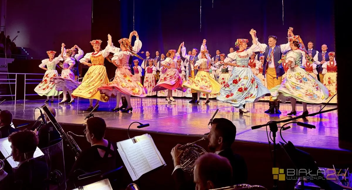 koncerty,  Koncert Zespołu „Śląsk” zwieńczył obchody lecia Białej Podlaskiej - zdjęcie, fotografia