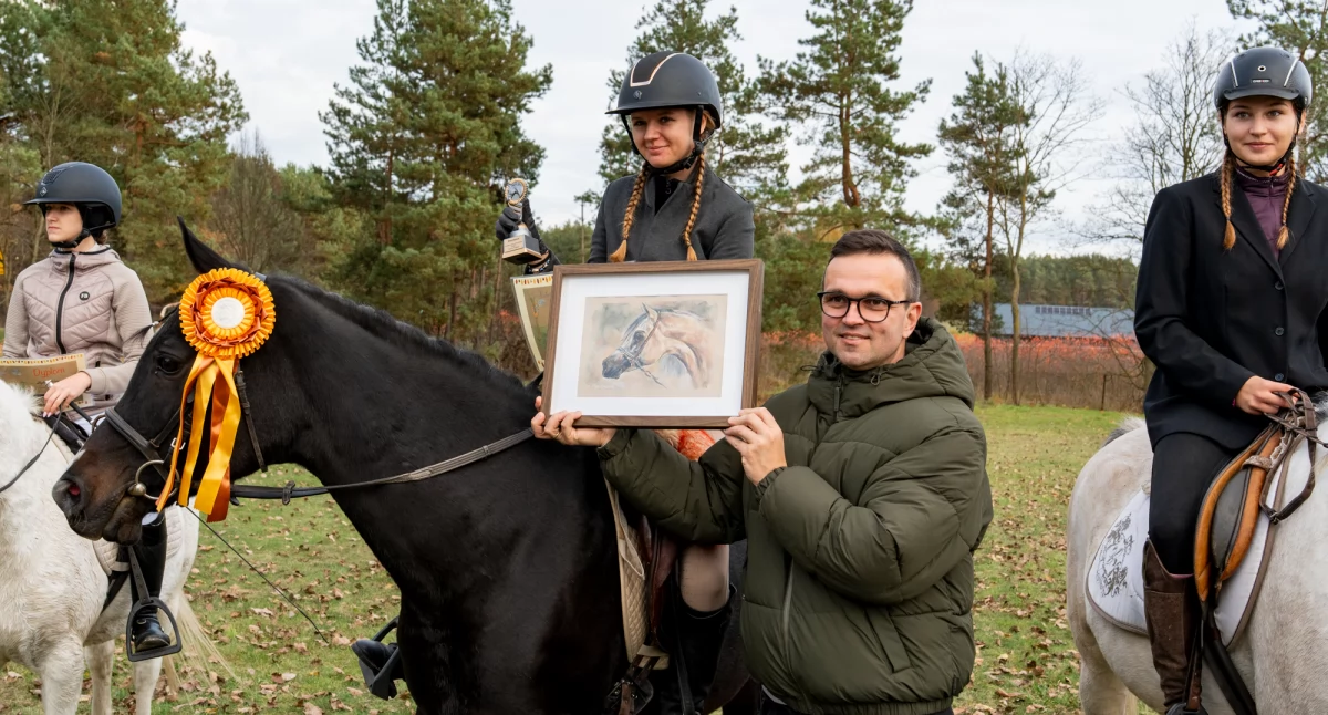 festyny, Święto jeźdźców miłośników czyli Hubertus Werchlisiu - zdjęcie, fotografia