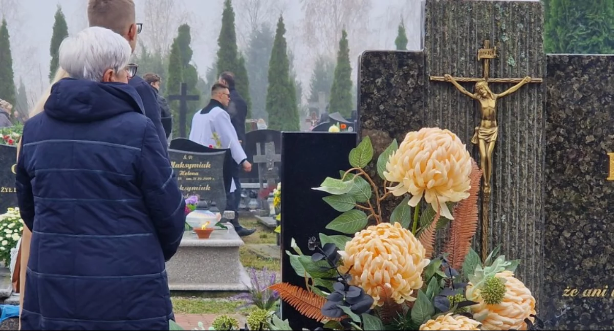 ludzie, Niech pamięć kwesta Horbowie Malowej Górze rzecz odnowy pomników bohaterów narodowych - zdjęcie, fotografia