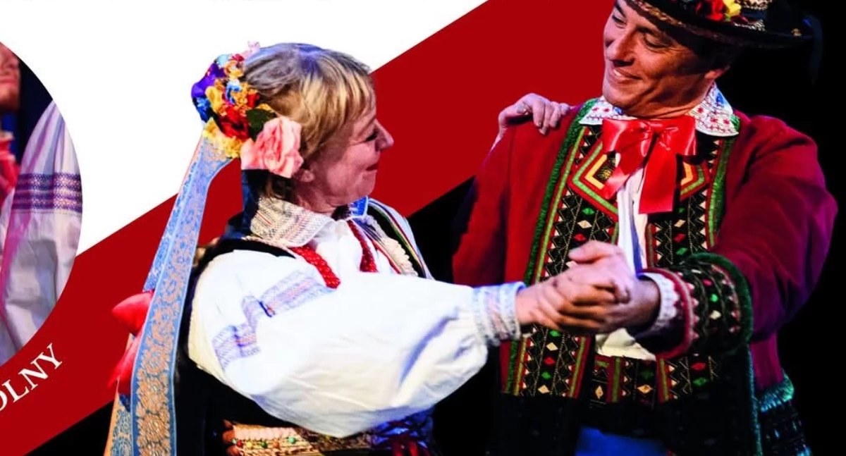 koncerty, Patriotyczne śpiewy tańce Koncert zespołów Podlasiacy Biawena Święto Niepodległości - zdjęcie, fotografia